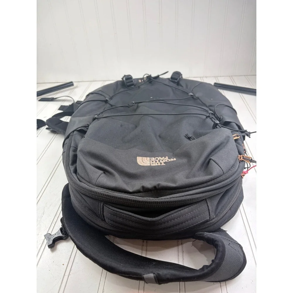 The North Face Black Borealis Luxe Hiking Travel Unisex Backpack $150